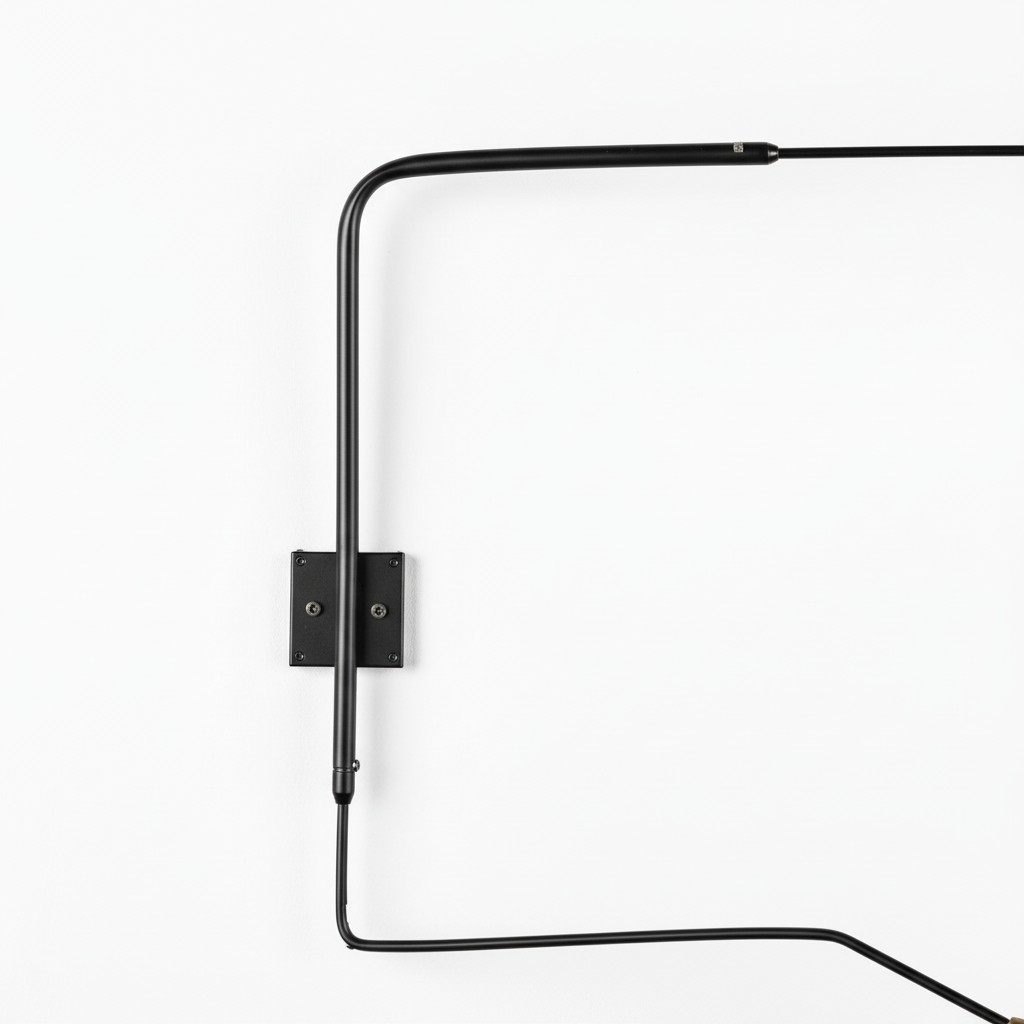Slender lamp arm