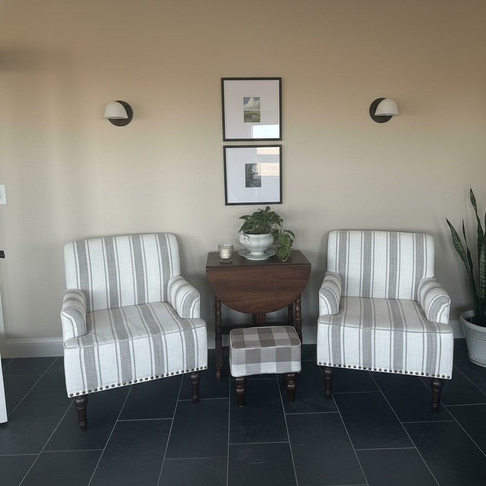 Customer room photo with paired wall sconces