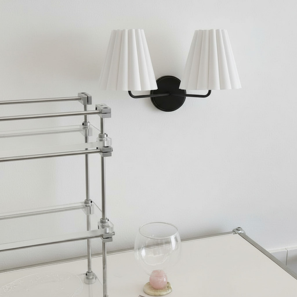 Customer bathroom wall with Ruffmeto wall sconce