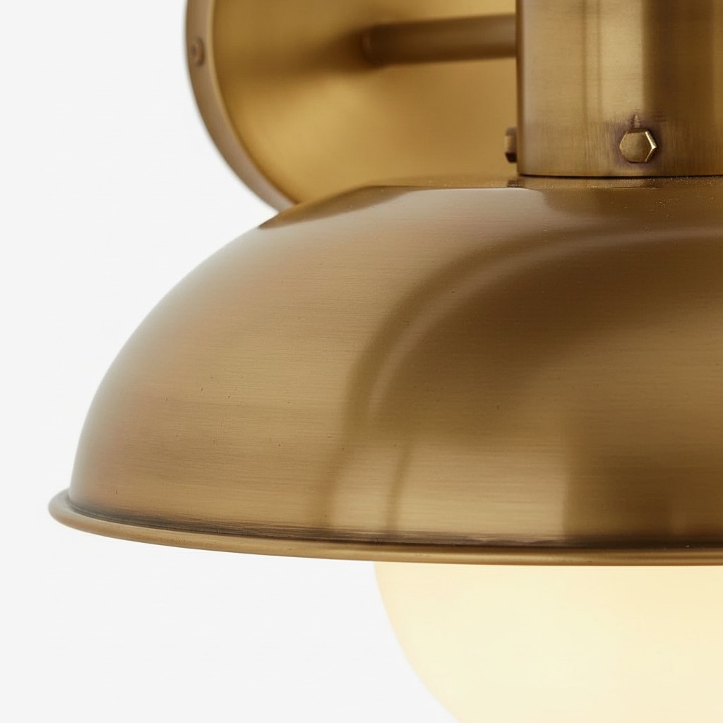 Close-up of the Cordax metal shade finish