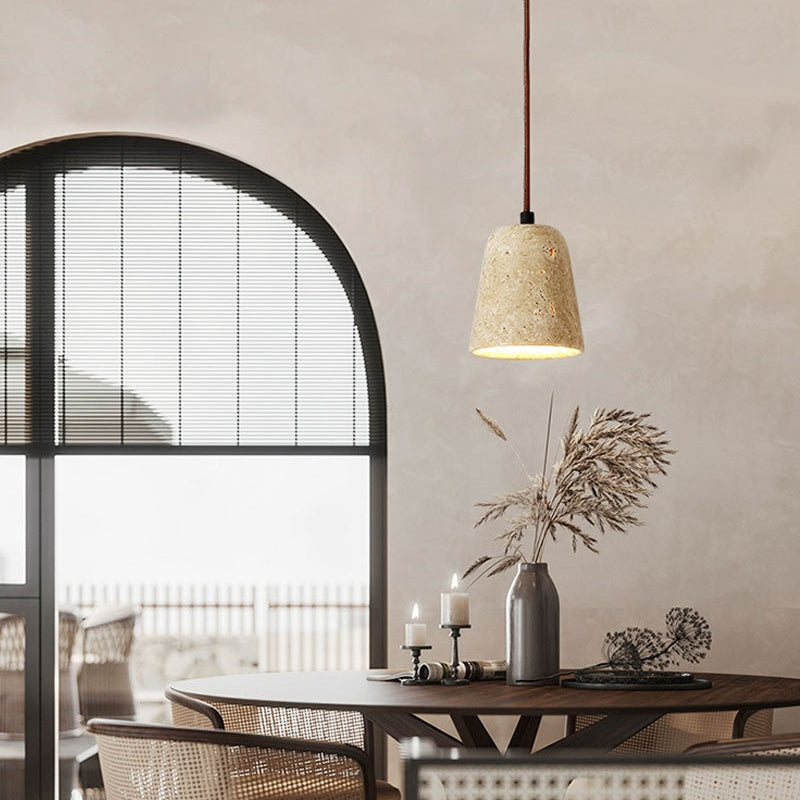 Pendant light in dining room