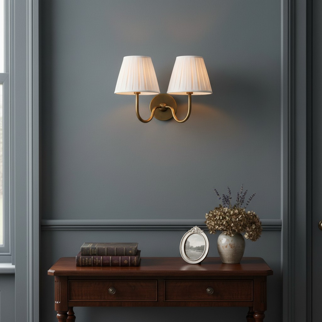 Individual double wall lamp scene
