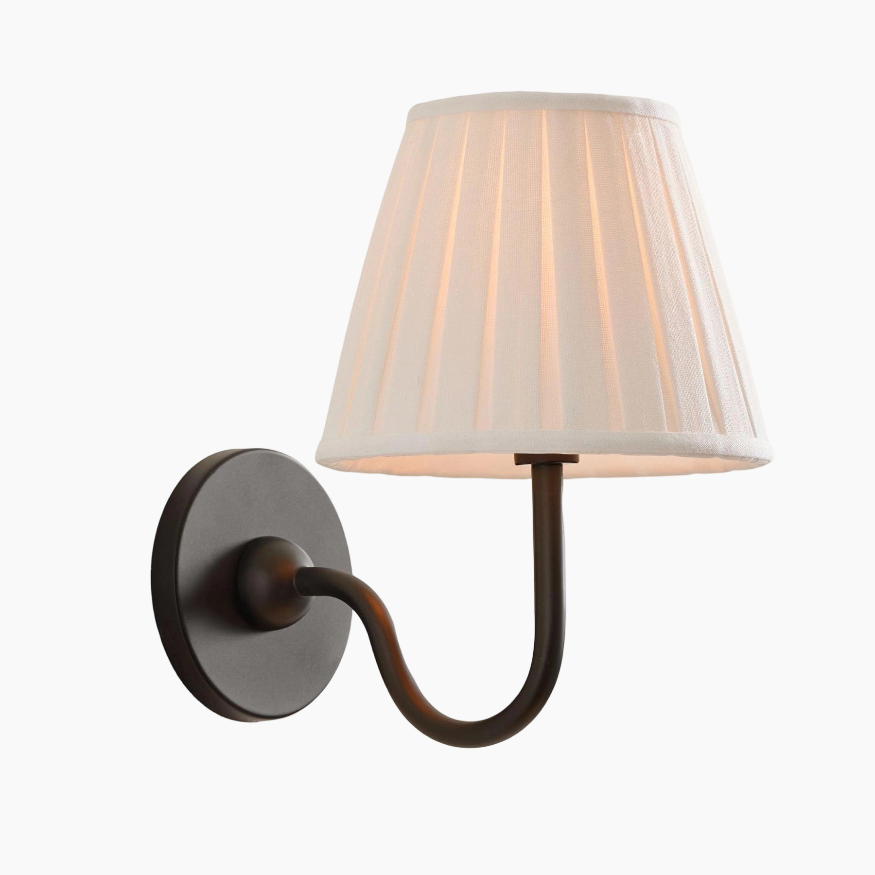 Pleated shade wall lamp