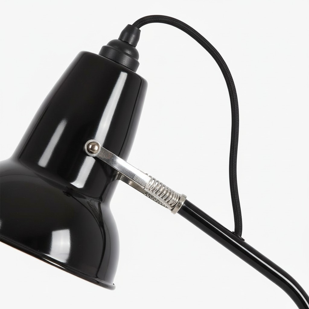 Mini table lamp detail
