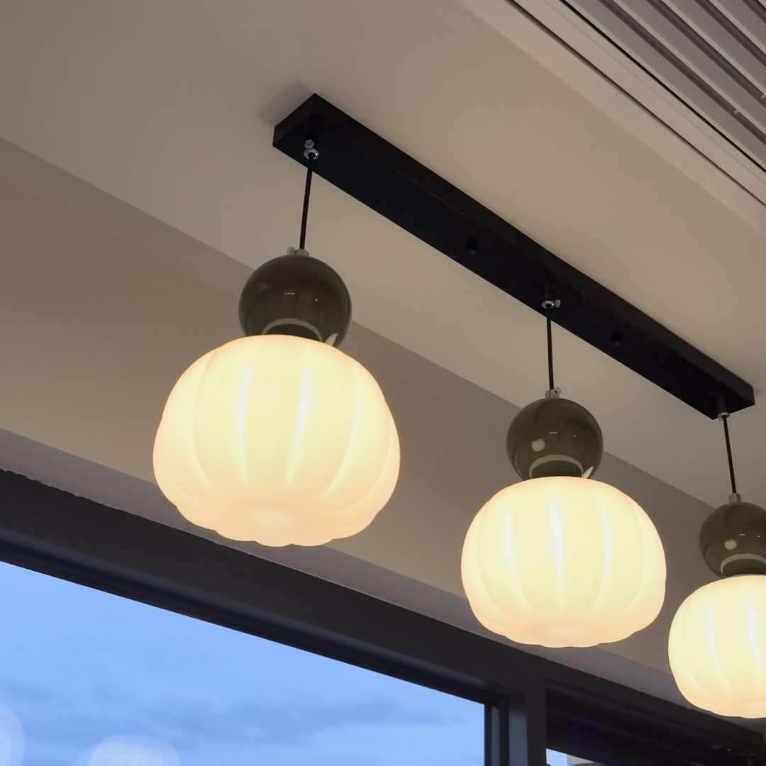 Customer installation of Ornavigo pendant lamps