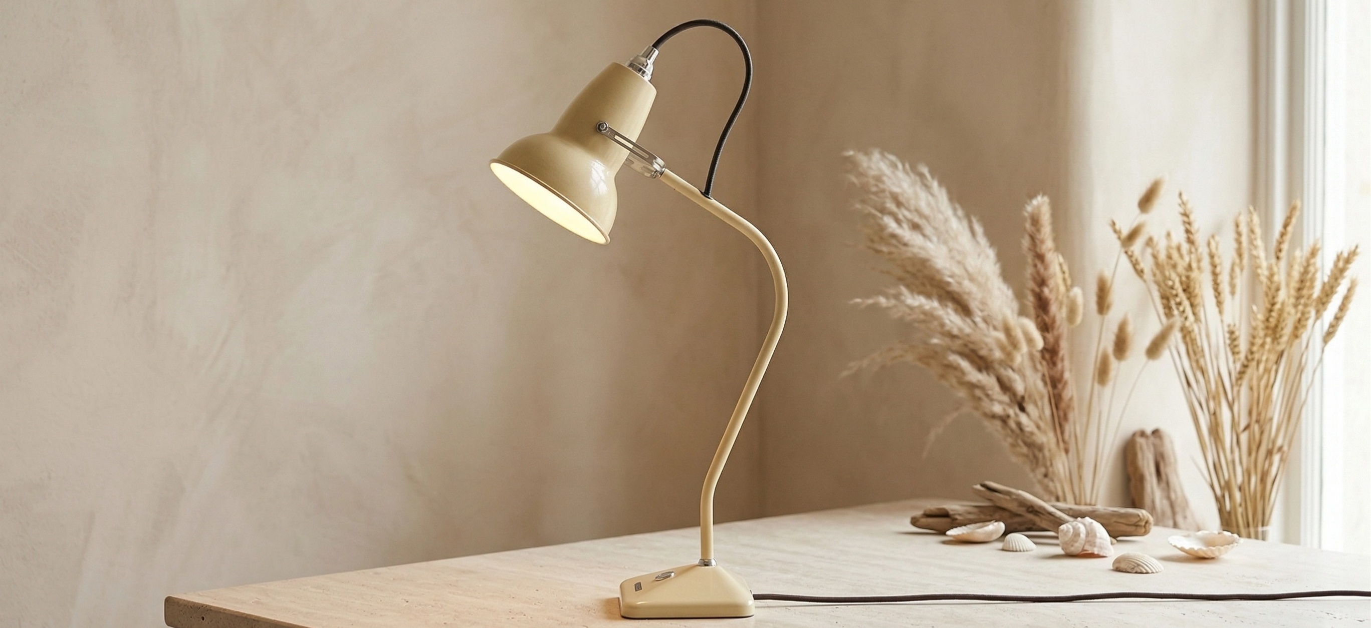 Buttermilk Yellow mini table lamp