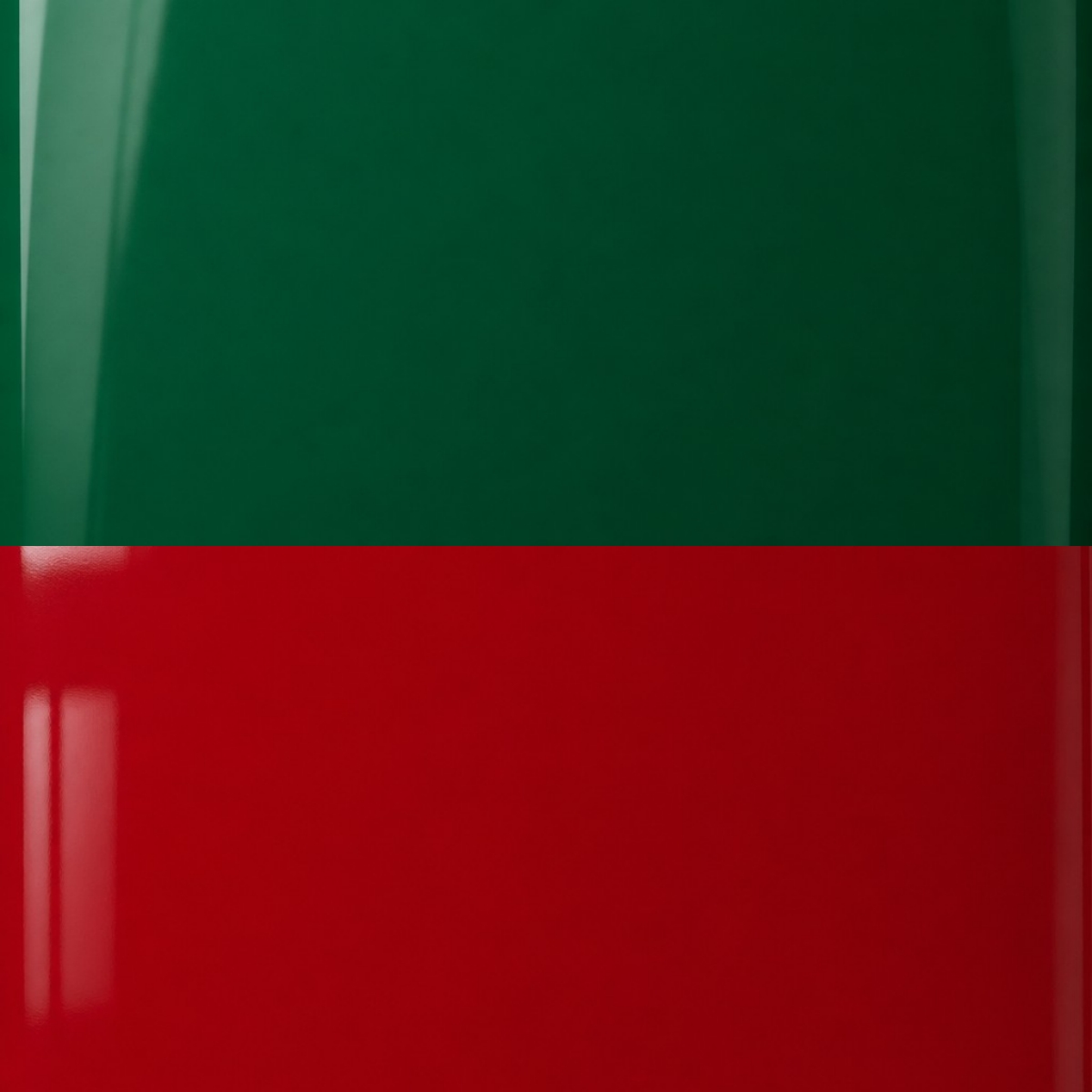 Koloro green and red glass surface detail