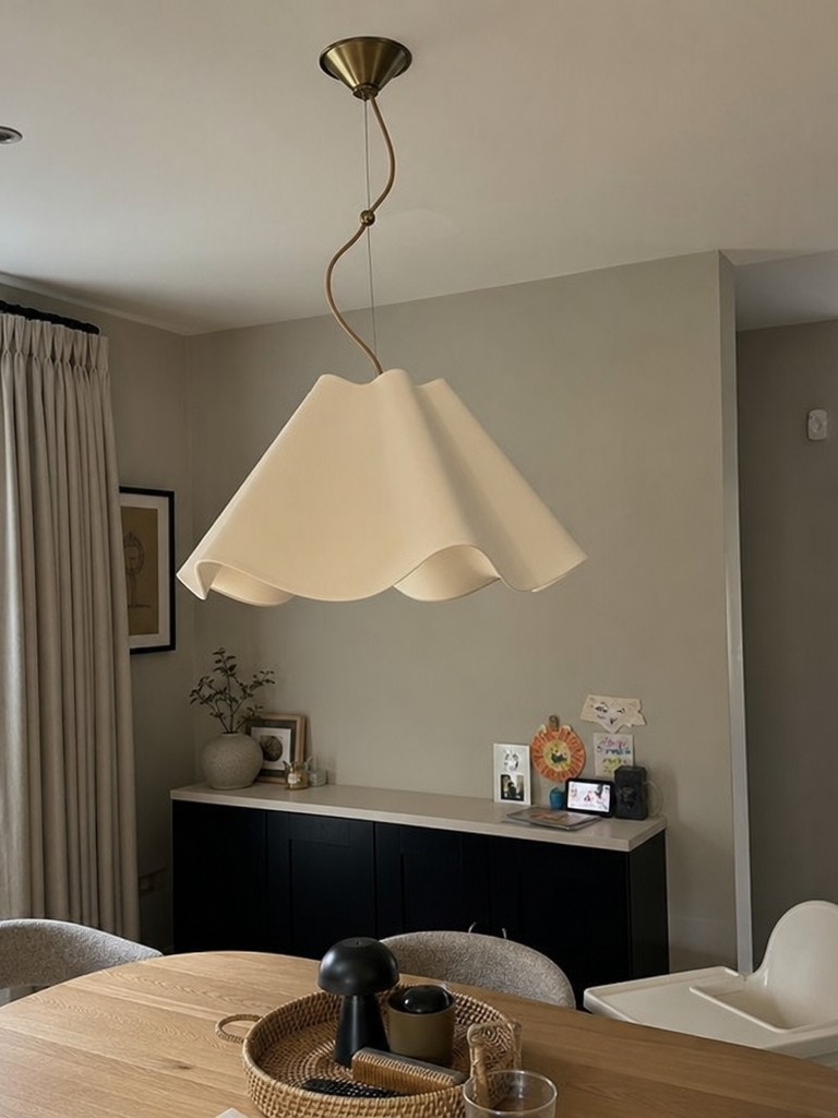 Customer room with Oslan pendant shade