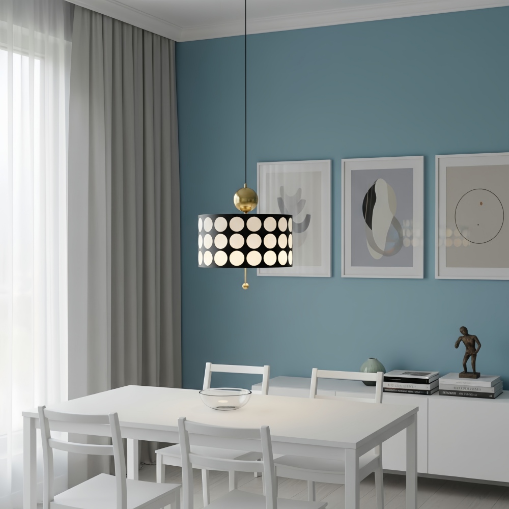 Dotrelia pendant lamp in a dining room
