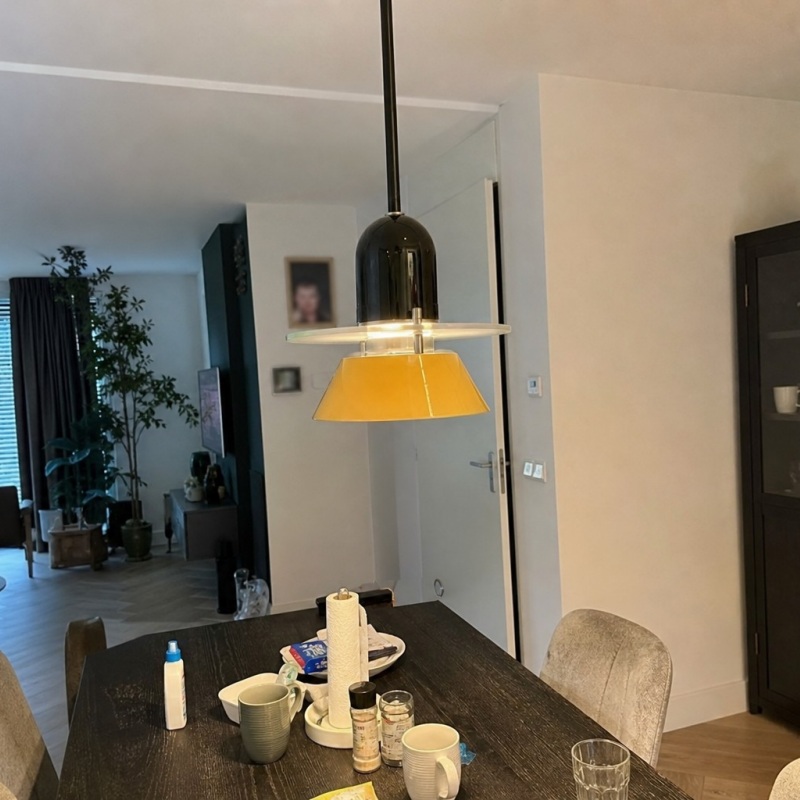 Customer room photo with Moxellan pendant light in yellow