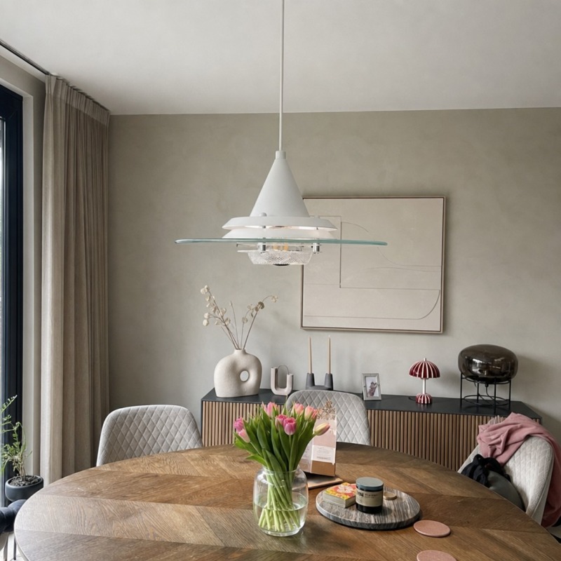 Customer interior photo with white Moxellan pendant light