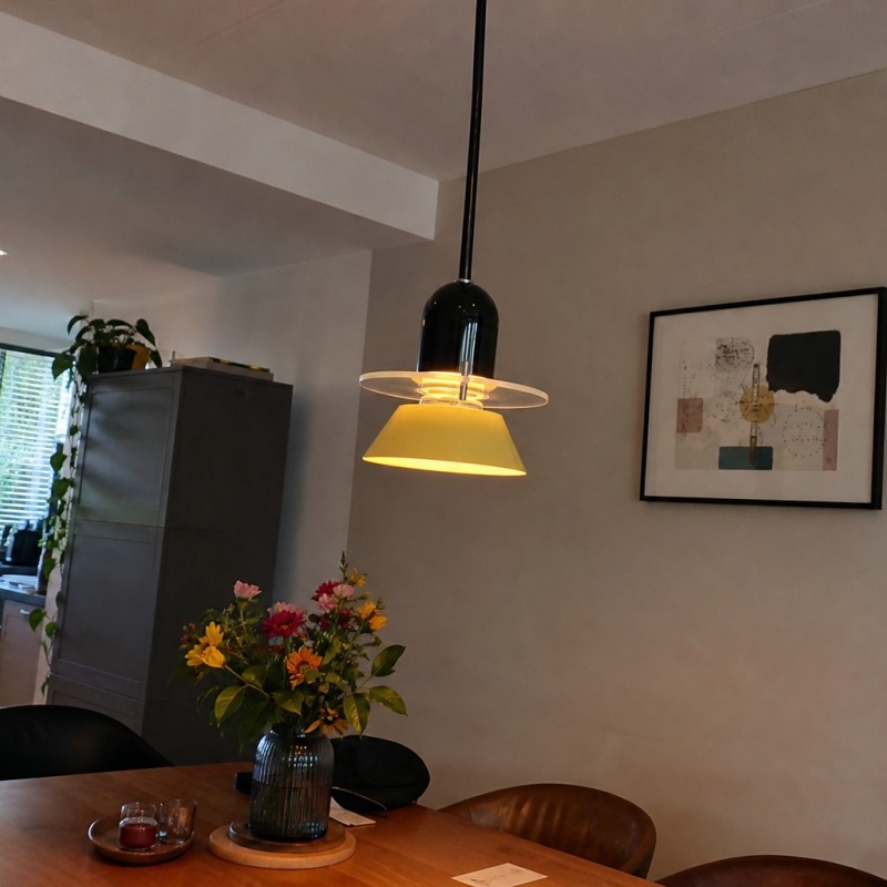 Customer dining room photo with Moxellan pendant light in yellow