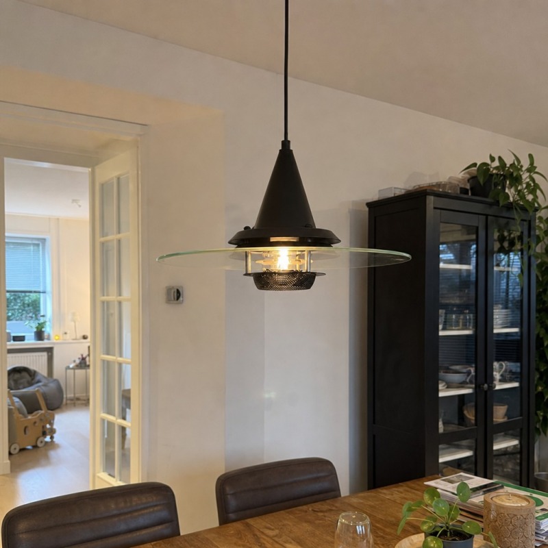 Customer interior photo with black Moxellan pendant light