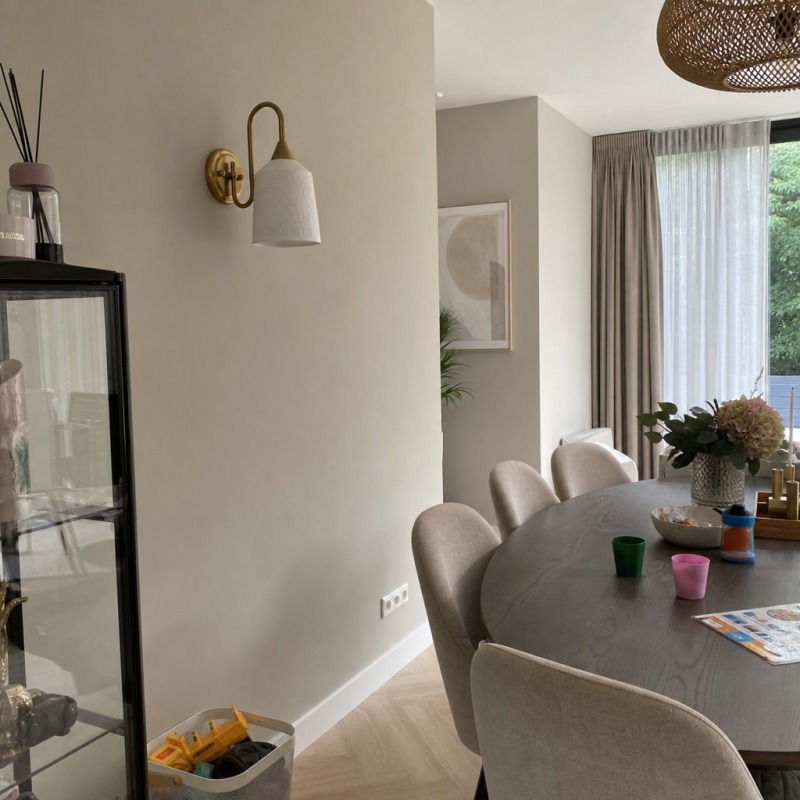 Customer photo of the wall lamp in a dining area