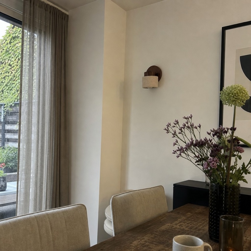 Customer photo of Travira wall lamp in a dining area