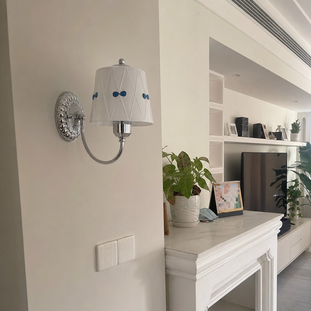 Customer hallway with Billa wall lamp
