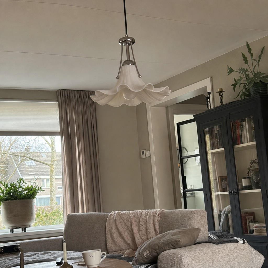 Customer living room photo with Cazelle pendant lamp