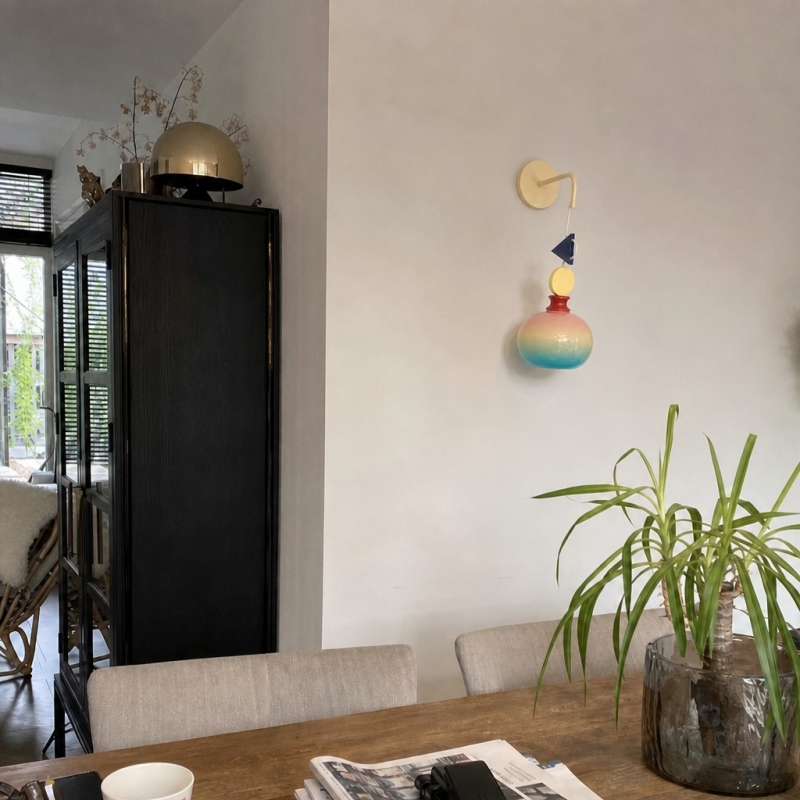Customer room with Javina wall lamp