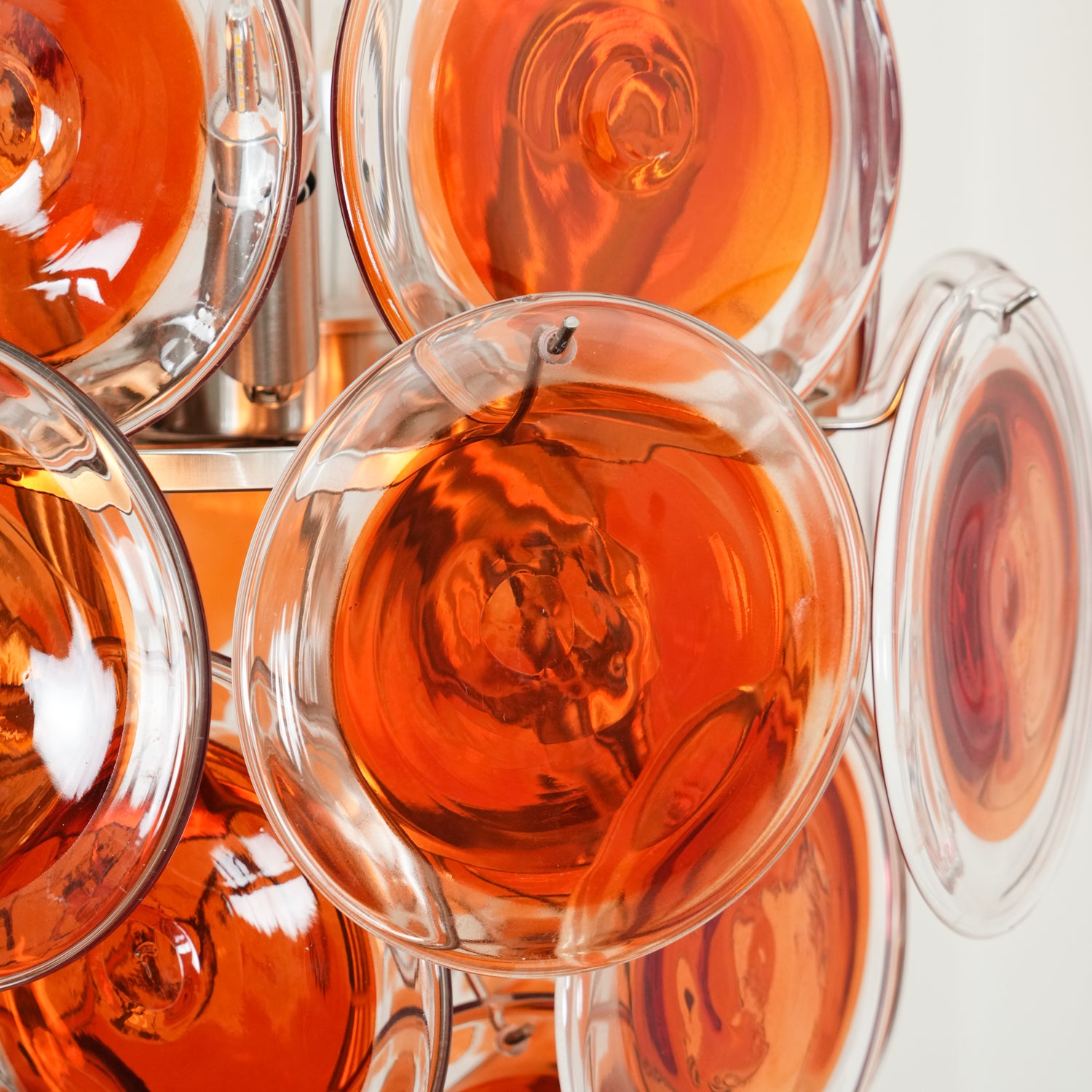 オレンジとホワイトのガラスシャンデリア(ミューラー製) オレンジとホワイトのガラスシャンデリア(ミューラー製